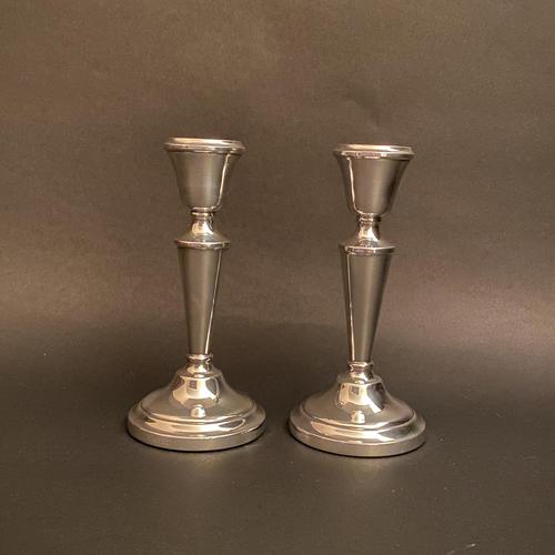 Pair of Silver Simple Round Pedestal Candlesticks (1 of 7)