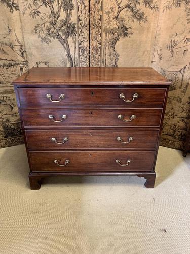 Georgian Mahogany Chest of Drawers Four Drawers with Swan Neck Handles (1 of 5)