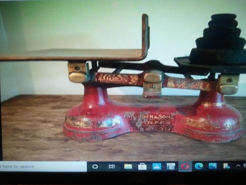 Nice OLD scales with Weights (1 of 1) Nice OLD scales with Weights (1 of 1)