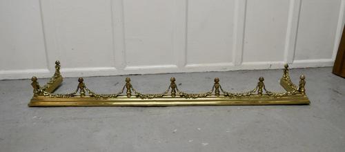 Superb Quality 19th Century Heavy Brass Fender (1 of 5) Superb Quality 19th Century Heavy Brass Fender (1 of 5)