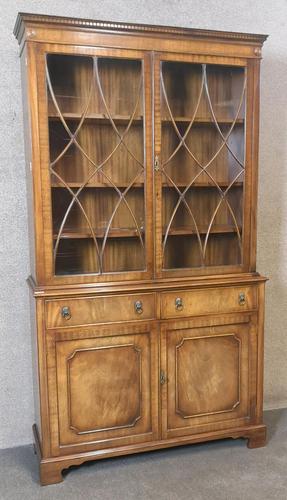 Mahogany Bookcase Reprodux Bevan Funnell (1 of 12) Mahogany Bookcase Reprodux Bevan Funnell (1 of 12)