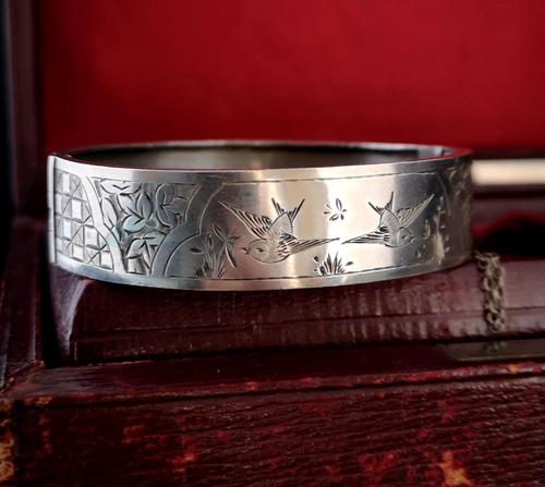 Victorian Silver Bangle, Swallows, Aesthetic era (1 of 12)