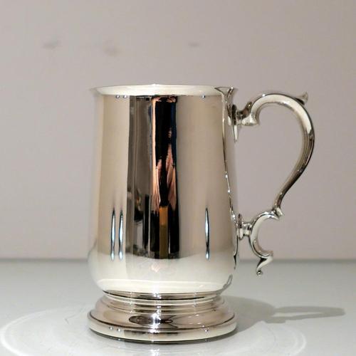Early 20th Century Modern George V Sterling Silver Pint Mug Birmingham 1934 Elkington & Co (1 of 7) Early 20th Century Modern George V Sterling Silver Pint Mug Birmingham 1934 Elkington & Co (1 of 7)