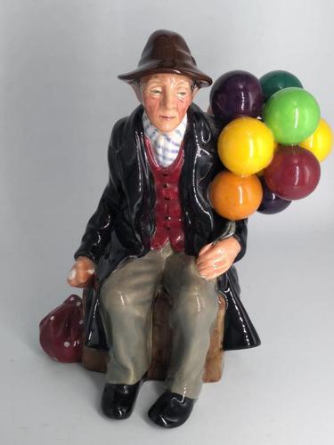 Royal Doulton Figurine 'The Balloon Man' - HN1954 (1 of 5) Royal Doulton Figurine 'The Balloon Man' - HN1954 (1 of 5)