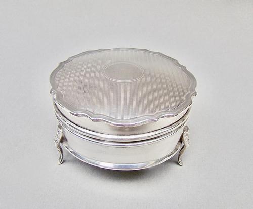 George V Silver Jewellery Box by Walker & Hall, Birmingham 1917 (1 of 8)