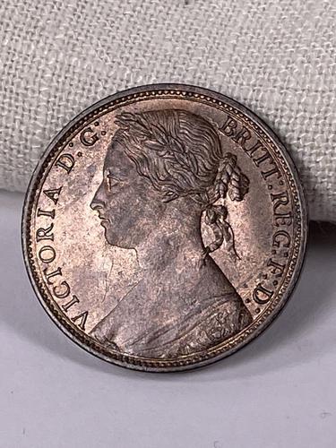 Victorian Bronze Young Head 1880 Penny (1 of 3)