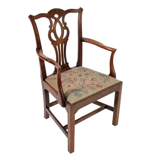 18th Century Chippendale Elbow Chair (1 of 8) 18th Century Chippendale Elbow Chair (1 of 8)