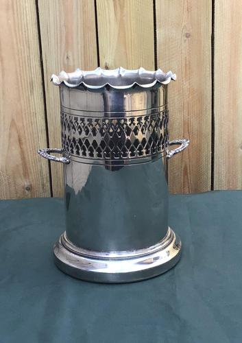 Victorian Silver Plated Two Handle Champagne /Wine Bottle Holder by Walker & Hall (1 of 3) Victorian Silver Plated Two Handle Champagne /Wine Bottle Holder by Walker & Hall (1 of 3)