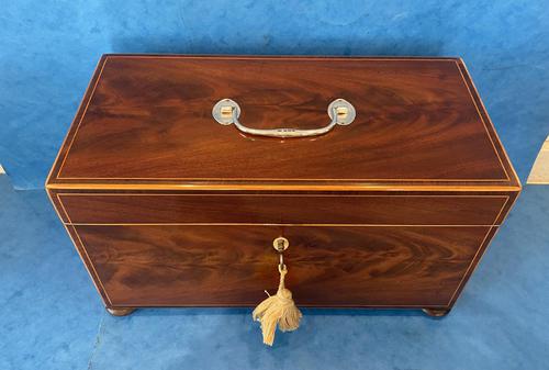 George III Mahogany Twin Canister Tea Caddy (1 of 17) George III Mahogany Twin Canister Tea Caddy (1 of 17)