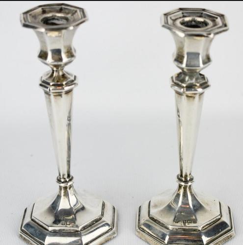 1912-1913 Birmingham William Hutton & Sons Silver Candlesticks (1 of 10)