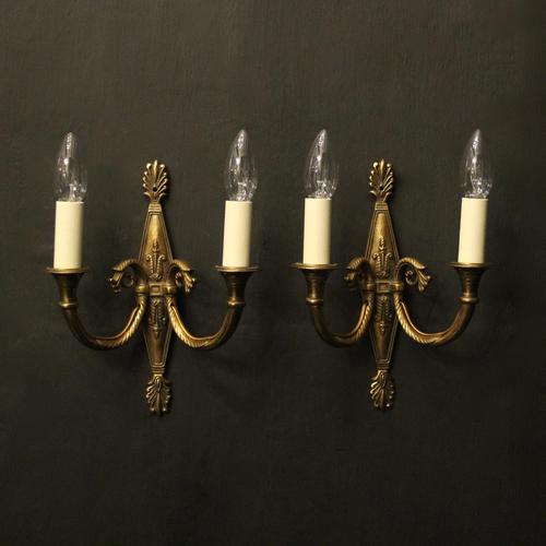 French Pair of Gilded Antique Wall Lights (1 of 10)