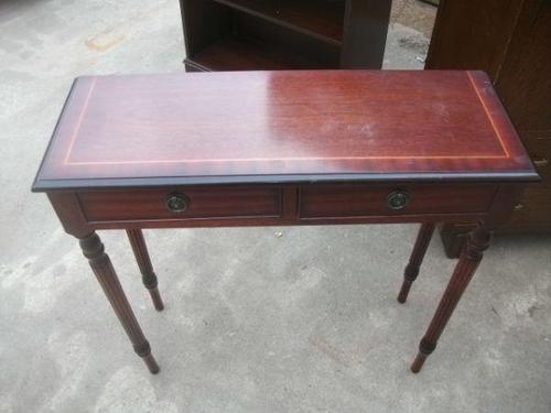 Mahogany Console Table on Splined Legs (1 of 2)