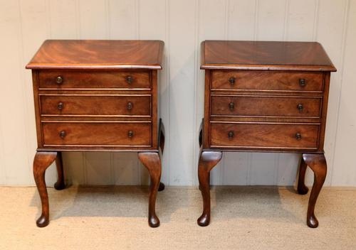 Pair of Mahogany Bedside Cabinets (1 of 10) Pair of Mahogany Bedside Cabinets (1 of 10)