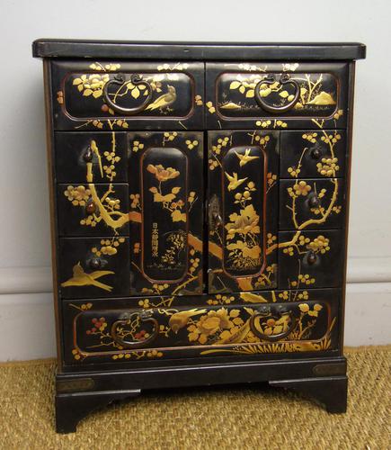 Beautiful Japanese Lacquer Table Cabinet Signed (1 of 11)