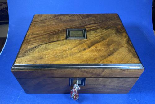 Victorian Walnut Jewellery Box (1 of 12)