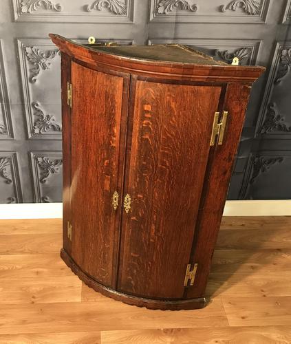 Good Georgian Oak Bow Front Corner Cupboard (1 of 8)