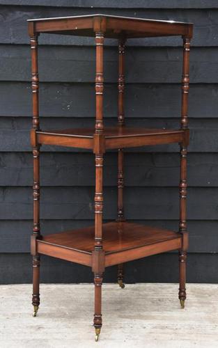 Fine Quality 19th Century Georgian Mahogany Three Tier Whatnot / Display Stand / Shelves. (1 of 11)