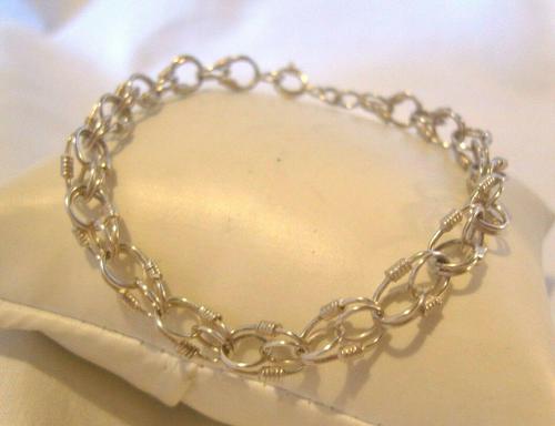 Vintage Silver Bracelet 1970s Wire Coil Links 7 1/4" Length (1 of 9) Vintage Silver Bracelet 1970s Wire Coil Links 7 1/4" Length (1 of 9)