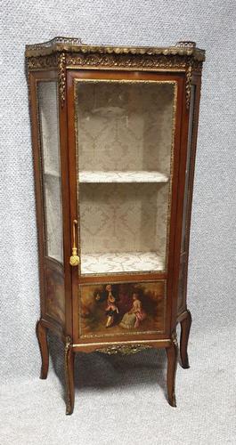 Quality French Vernis Martin Display Cabinet (1 of 13) Quality French Vernis Martin Display Cabinet (1 of 13)