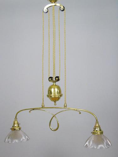 Good Holophane Brass Rise & Fall Chandelier Light Fitting 1904 (1 of 7) Good Holophane Brass Rise & Fall Chandelier Light Fitting 1904 (1 of 7)
