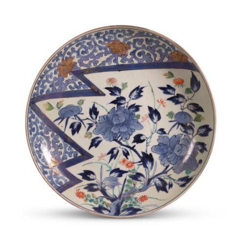 Japanese Meiji Period Imari Dish (1 of 3)