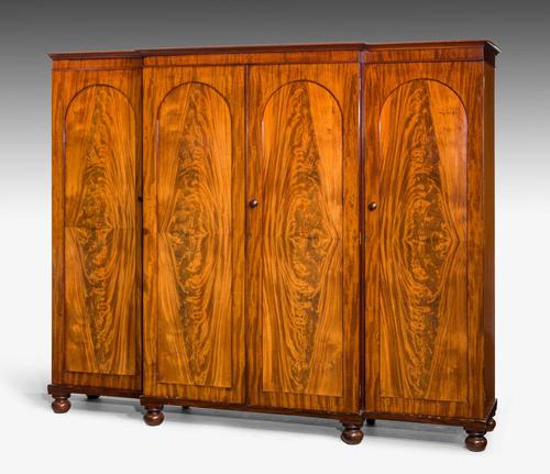 Mid 19th Century Mahogany Wardrobe (1 of 7) Mid 19th Century Mahogany Wardrobe (1 of 7)