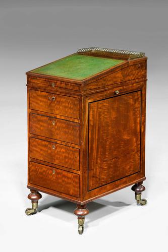 Regency Period Mahogany Davenport Desk (1 of 5) Regency Period Mahogany Davenport Desk (1 of 5)
