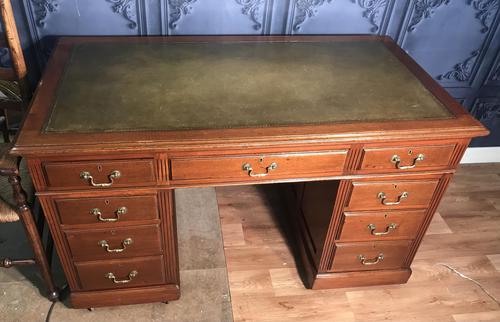 Edwardian Mahogany Pedestal Desk (1 of 4)