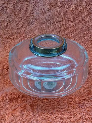 Antique Cut 12 Faceted Glass Oil Lamp Font / Fount Hicks & Sons Bayonet Collar (1 of 12) Antique Cut 12 Faceted Glass Oil Lamp Font / Fount Hicks & Sons Bayonet Collar (1 of 12)