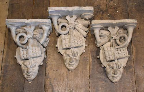 Set of Three Georgian Plaster Wall Brackets (1 of 9)