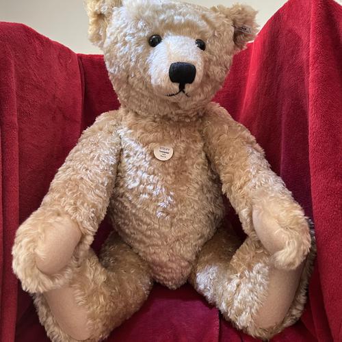 Steiff 406058 Limited Edition Large Blonde 65cm Bear with Original Box and Certificate of Authenticity (1 of 9) Steiff 406058 Limited Edition Large Blonde 65cm Bear with Original Box and Certificate of Authenticity (1 of 9)