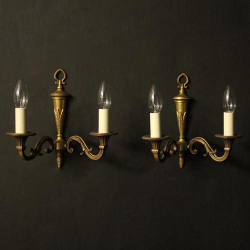 French Pair of Gilded Brass Antique Wall Lights (1 of 8)