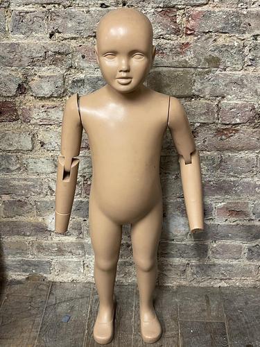 Vintage Small Child Mannequin (1 of 2) Vintage Small Child Mannequin (1 of 2)