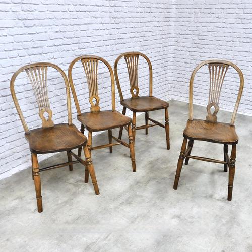 Set of 4 Windsor Kitchen Chairs with Unusual Back-rest Style (1 of 7)