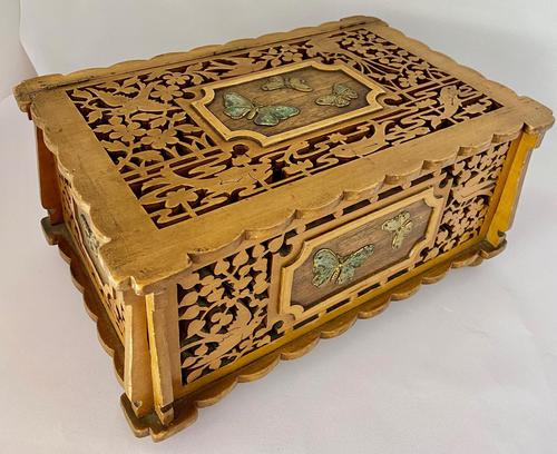Unusual Pierced Box with Enamel Butterflies c.1920 (1 of 10) Unusual Pierced Box with Enamel Butterflies c.1920 (1 of 10)