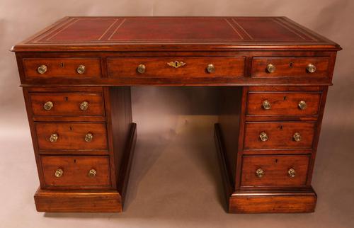 Victorian Pedestal Desk in Mahogany (1 of 8)