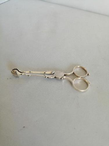 Fine Quality Pair of 18th Century Silver Sugar Nips (1 of 7) Fine Quality Pair of 18th Century Silver Sugar Nips (1 of 7)