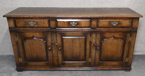 Titchmarsh Goodwin English Oak Dresser Base (1 of 10) Titchmarsh Goodwin English Oak Dresser Base (1 of 10)