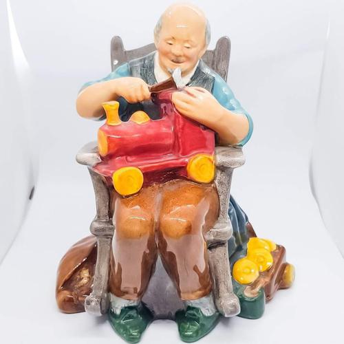 Royal Doulton The Toy Maker HN 2250 (1 of 5)