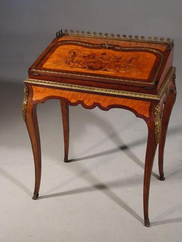 A Small Late 19th Century Satinwood and Rosewood Bureau de Dame (1 of 6) A Small Late 19th Century Satinwood and Rosewood Bureau de Dame (1 of 6)
