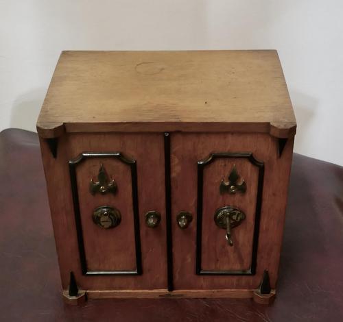 19th Century Novelty Golden Oak Humidor in the Shape of a 2 Door Safe (1 of 8) 19th Century Novelty Golden Oak Humidor in the Shape of a 2 Door Safe (1 of 8)