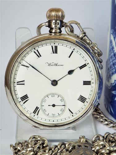 1940s Silver Waltham Pocket Watch & Chain (1 of 5) 1940s Silver Waltham Pocket Watch & Chain (1 of 5)