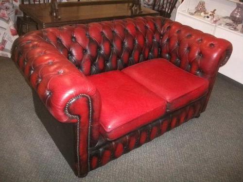 Red Leather 2 Seater Chesterfield Settee (1 of 3)