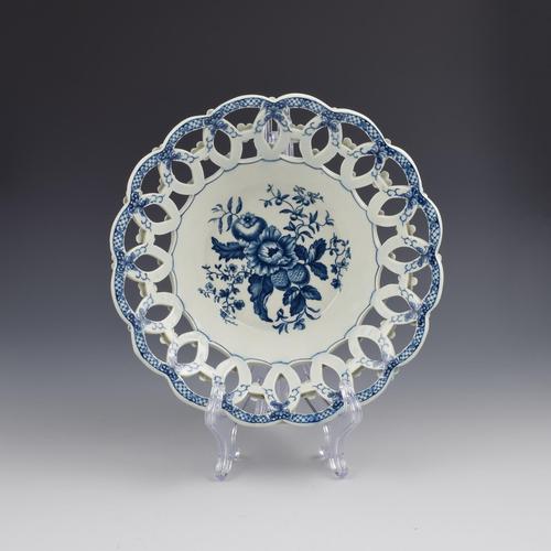Large First Period Worcester Porcelain Pine Cone Pattern Basket c.1775 (1 of 6) Large First Period Worcester Porcelain Pine Cone Pattern Basket c.1775 (1 of 6)