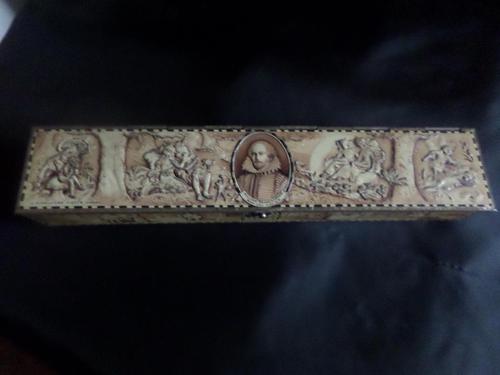 Rowntrees Pastille Tin Depicting Shakespeare and Scenes (1 of 6) Rowntrees Pastille Tin Depicting Shakespeare and Scenes (1 of 6)