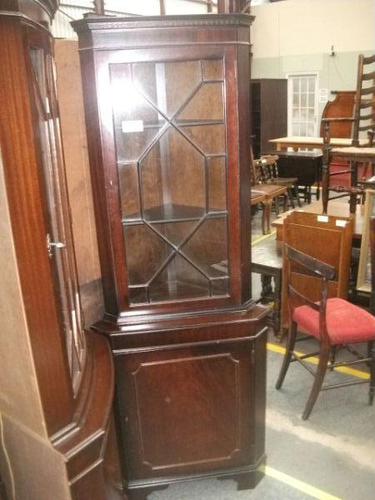 Mahogany Corner Cabinet (1 of 3)