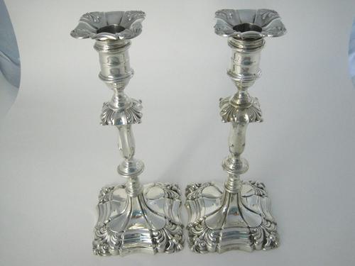 Pair of Goldsmiths & Silversmith George III Style Silver Candlesticks (1 of 8) Pair of Goldsmiths & Silversmith George III Style Silver Candlesticks (1 of 8)