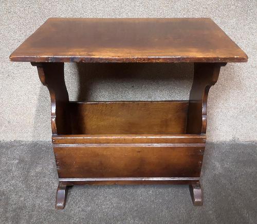 Titchmarsh & Goodwin Oak Magazine Rack / End Table (1 of 6) Titchmarsh & Goodwin Oak Magazine Rack / End Table (1 of 6)