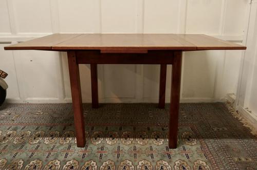 Golden Oak Cottage Draw Leaf Table (1 of 7) Golden Oak Cottage Draw Leaf Table (1 of 7)