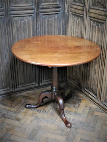 Rare George II Cuban mahogany tripod table (1 of 7) Rare George II Cuban mahogany tripod table (1 of 7)